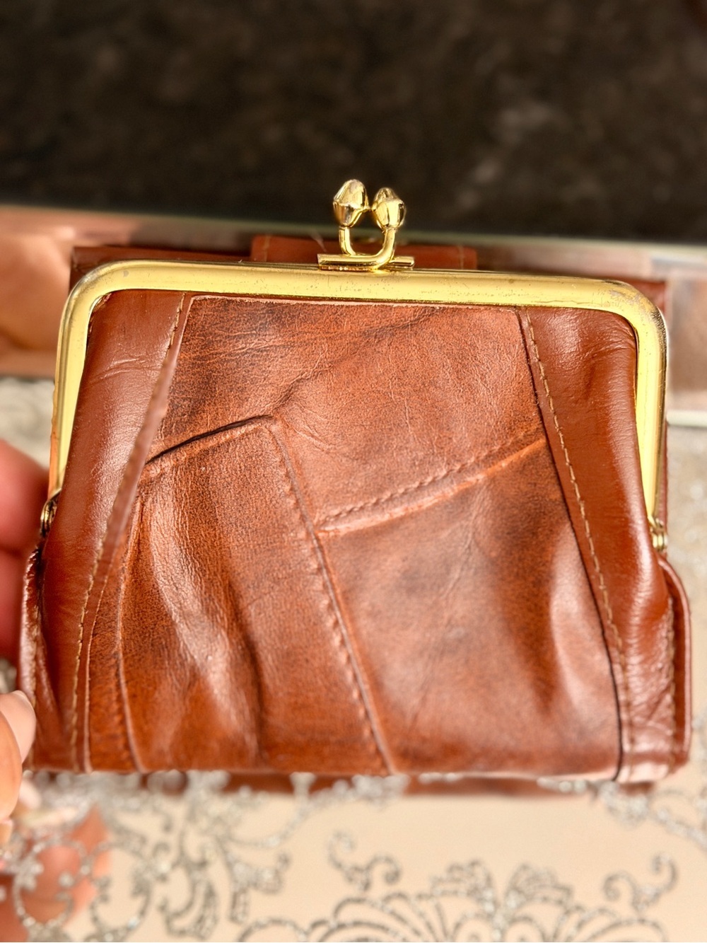 Vintage 70s NEW St Thomas Brown Patchwork Cowhide Leather Wallet | Kiss Lock - Picture 2 of 11